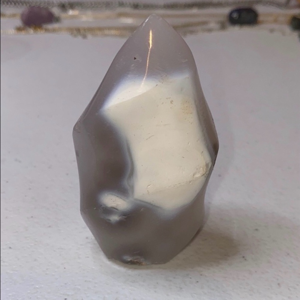 Orca Agate Flame & 2 hearts
Gray and White Agate Stone - Picture 3 of 9